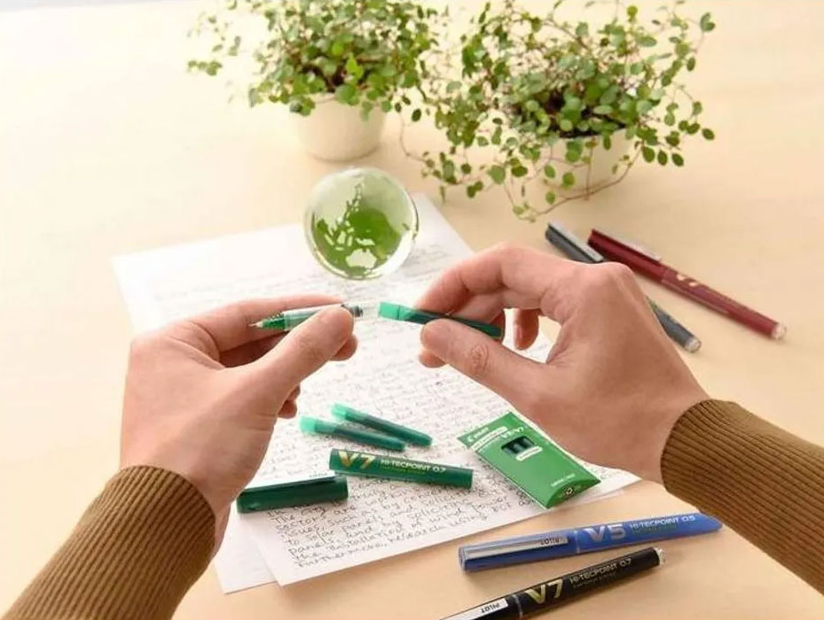 ROLLER 0.7MM V7 VERDE HI-TECPOINT PILOT - imagine 4