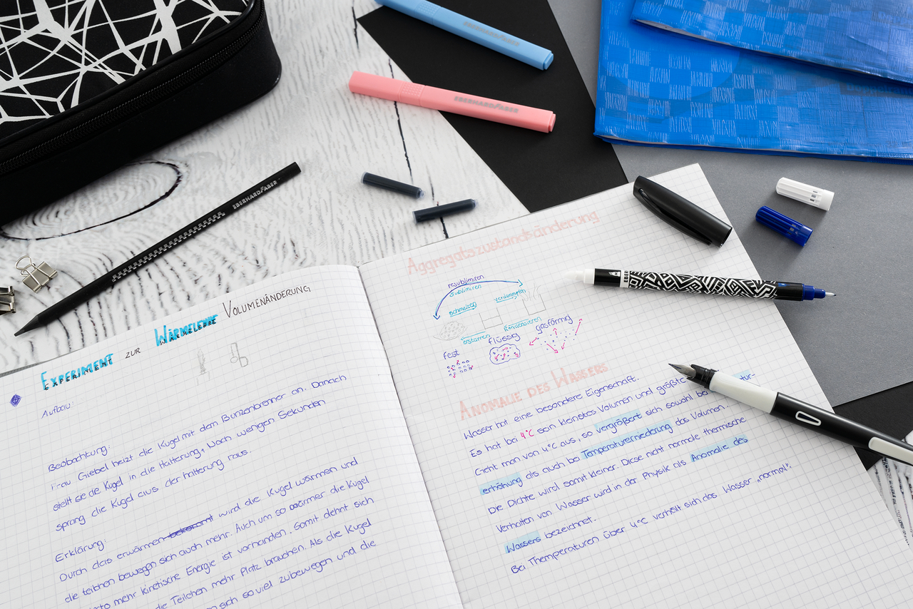 BLISTER STILOU SCOLAR NXT GRI-NEGRU + 2 CARTUSE CERNEALA + PIC EBERHARD FABER - imagine 4