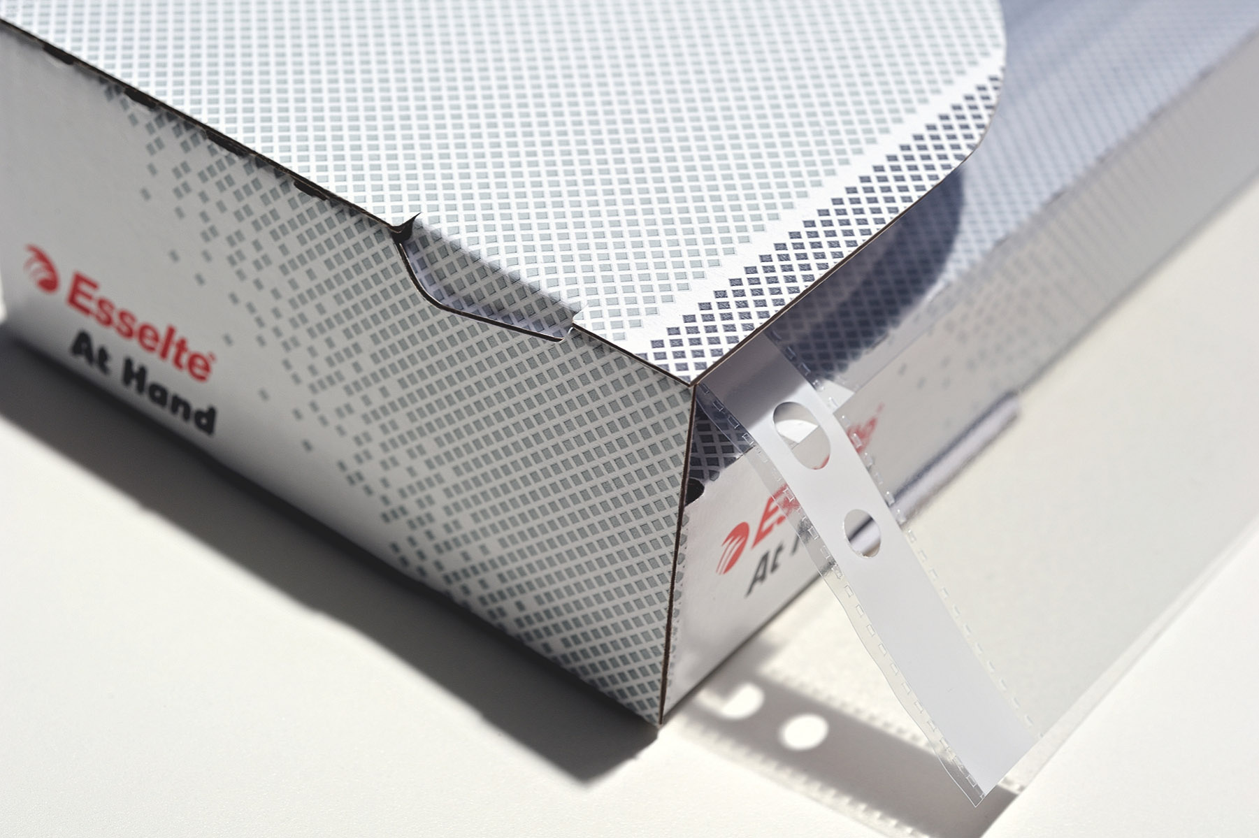 DISPENSER FOLIE PROTECTIE 40BUC 55 MICRONI ESSELTE - imagine 4